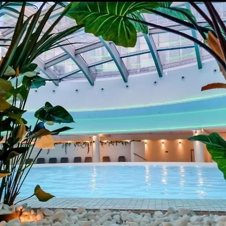 Hanza Tower Silver 21 & Pool Appartement *